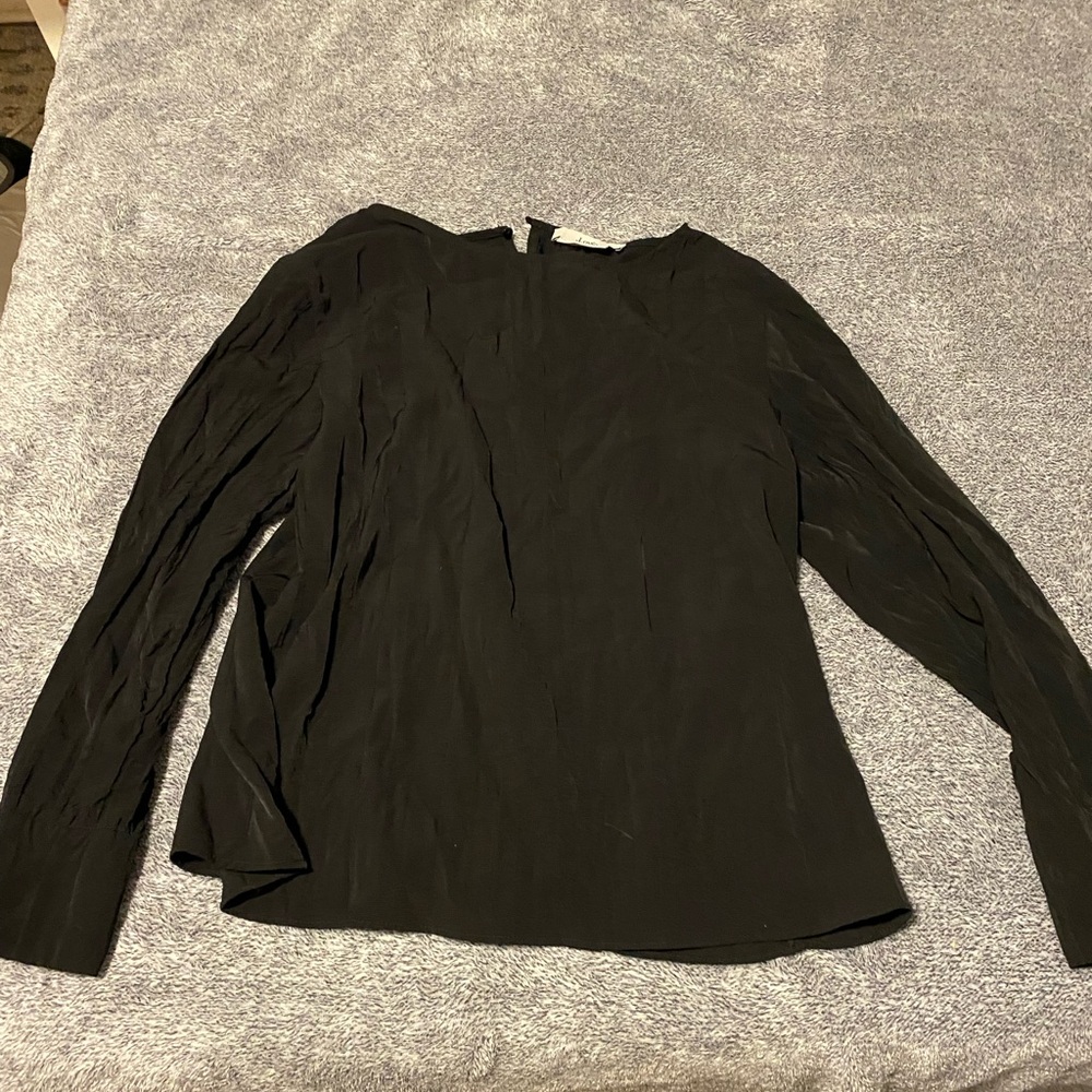 Crinkly black blouse - long sleeve